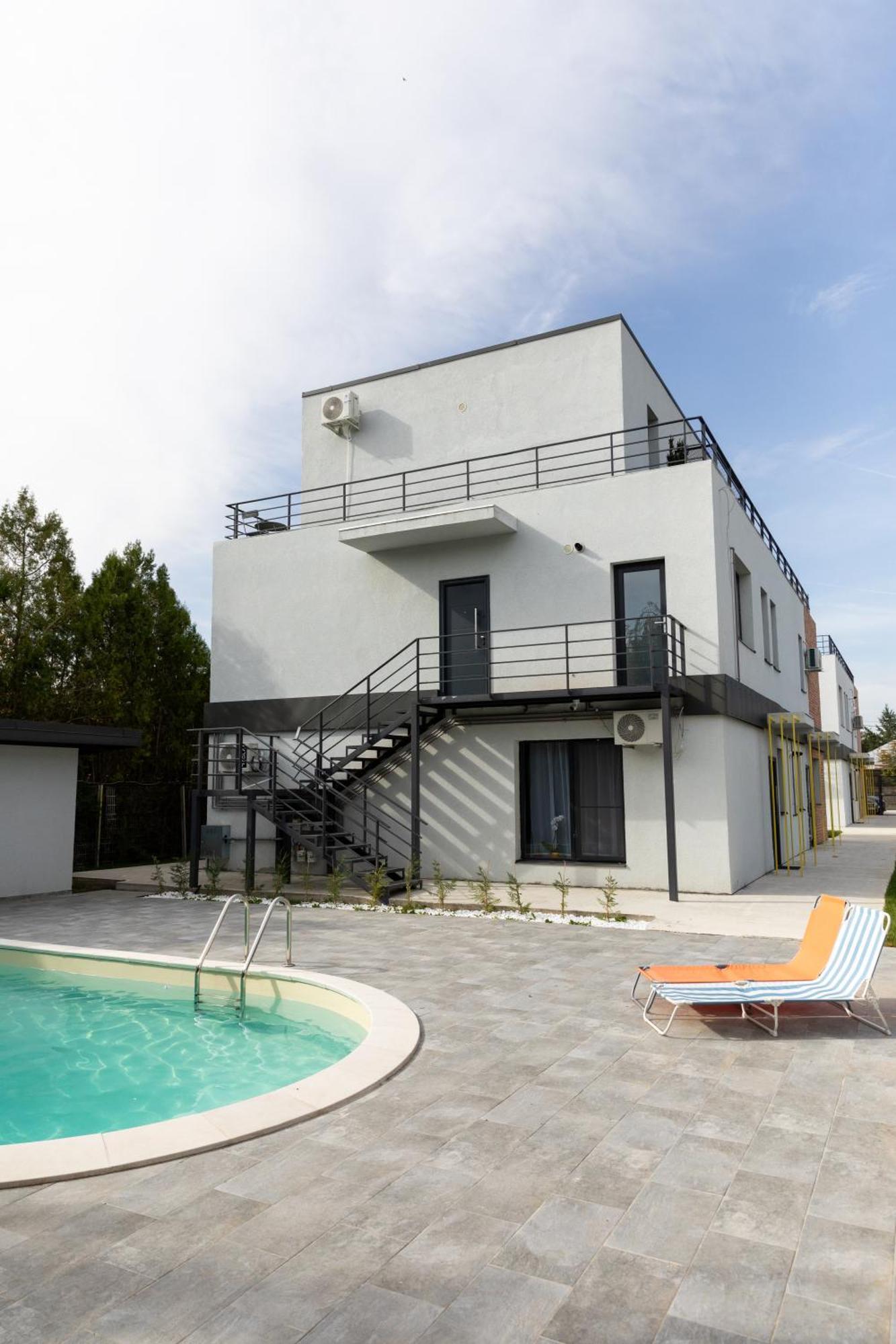 Studio 8 I One Bedroom Apartment I Airport I Therme Otopeni Exterior photo
